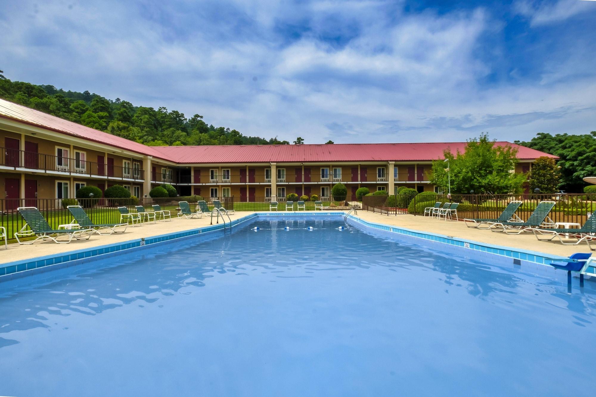 Red Roof Inn Χοτ Σπρινγκς Εξωτερικό φωτογραφία